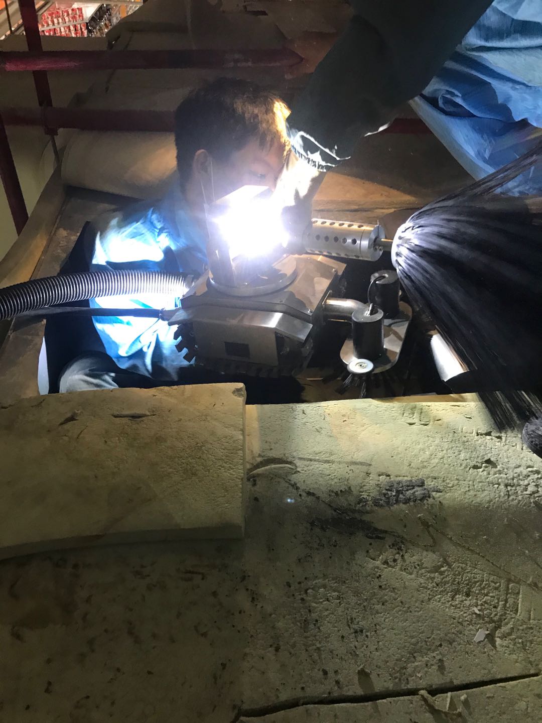 东莞机器人清洗管道